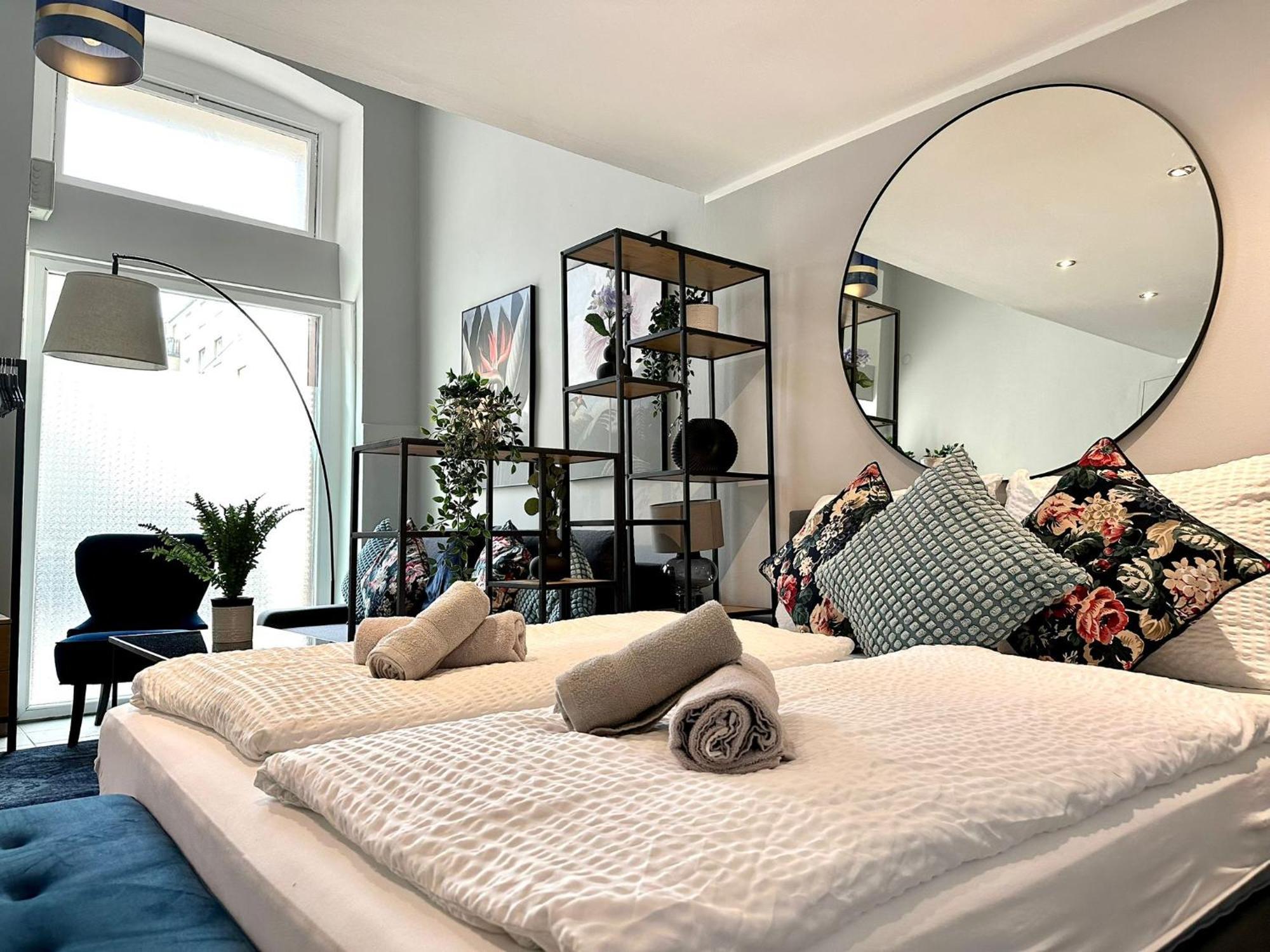 Apartment, Central, 2 Min To U4 Apartment Wien